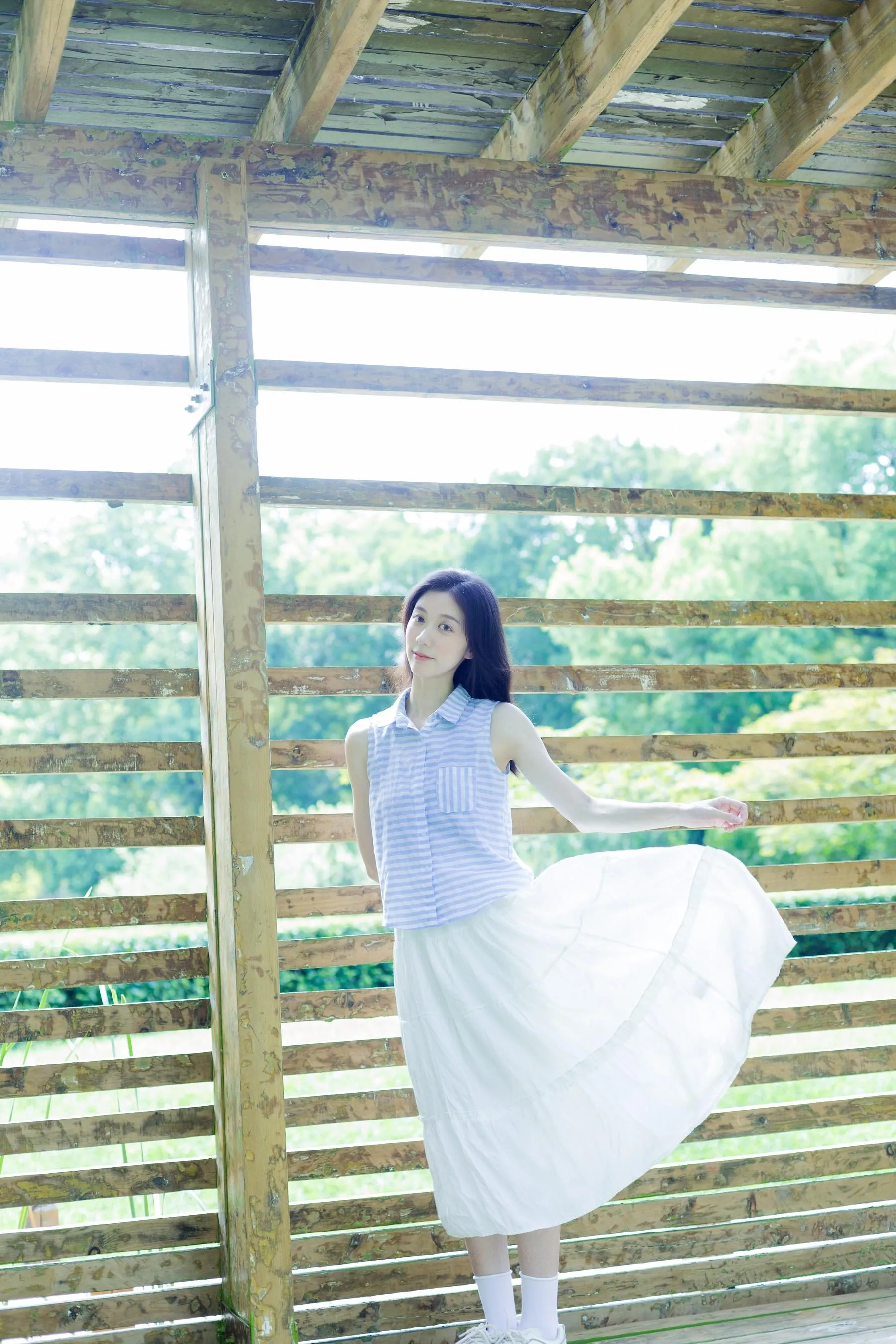 [YITUYU艺图语]2022.09.23 在你的身边 饲猫少女- [36P]插图2